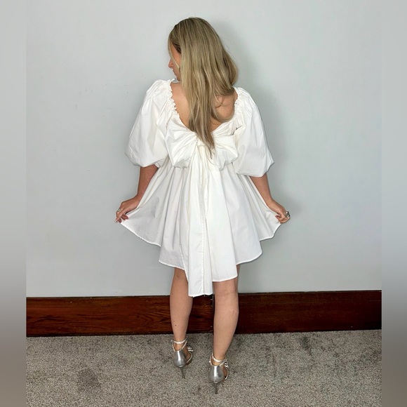 Fully Lined Babydoll Mini Dress with Tie in the Back- PERFECT FOR BRIDES!! - Picture 2 of 3